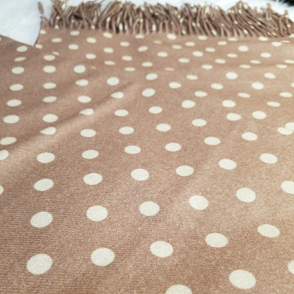 Women's scarf - Picture 2 of 5